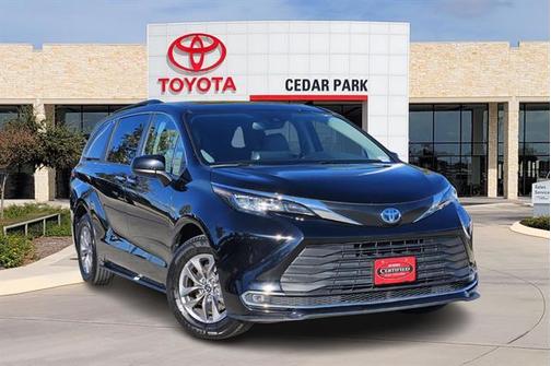 2023 Toyota Sienna XLE
