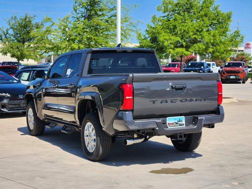 2025 Toyota Tacoma SR5
