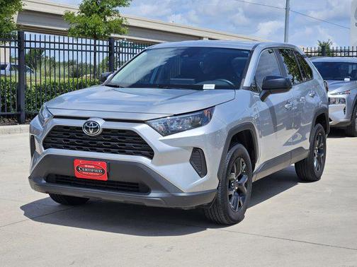2022 Toyota RAV4 LE