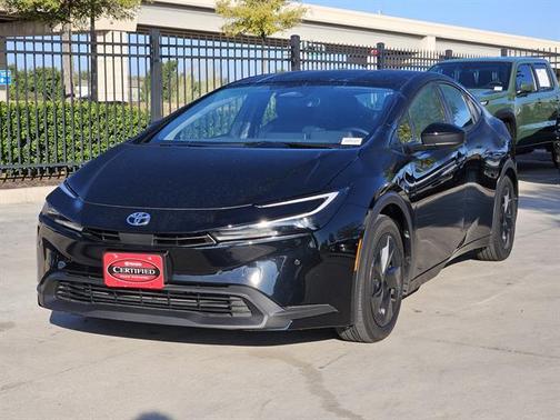 2025 Toyota Prius LE