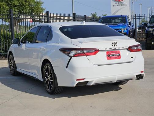 2024 Toyota Camry SE