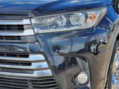 2017 Toyota Highlander Limited Platinum