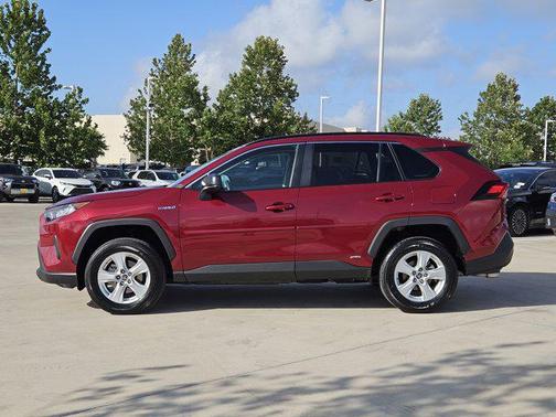 2021 Toyota RAV4 Hybrid SE