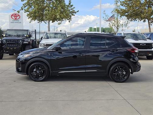 2024 Nissan Kicks SR
