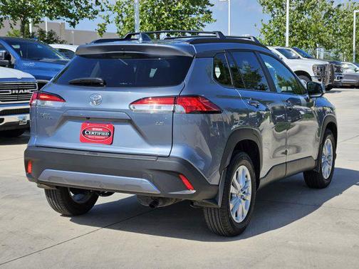 2024 Toyota Corolla Cross LE