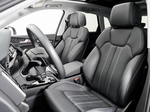 2025 Audi Q5 45 S line Premium Plus