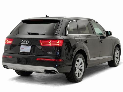 2017 Audi Q7 3.0T Premium