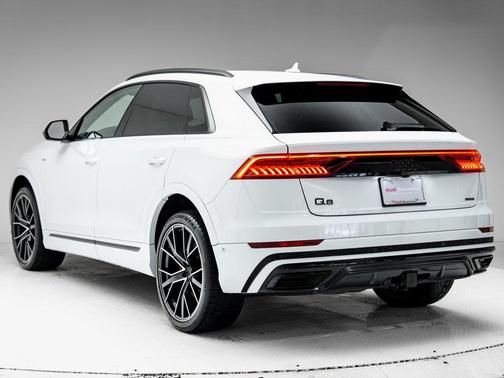 2023 Audi Q8 55 Prestige