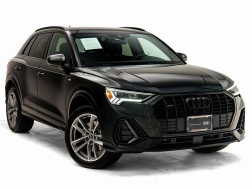 2025 Audi Q3 Premium 45 TFSI S line quattro Tiptronic