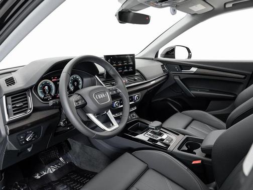 2024 Audi Q5 e 55 S line Premium Plus
