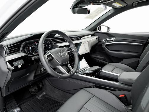 2024 Audi Q8 e-tron Premium