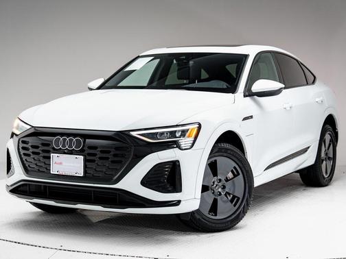 2024 Audi Q8 e-tron Premium