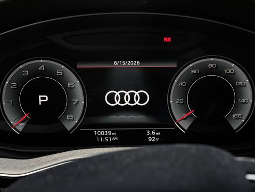 Mythos Black Metallic 2024 Audi Q8 55 Premium Plus