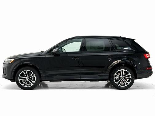 2026 Audi Q7 45 Premium