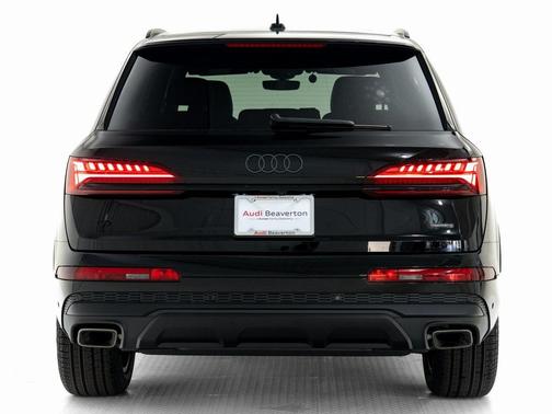 2026 Audi Q7 45 Premium