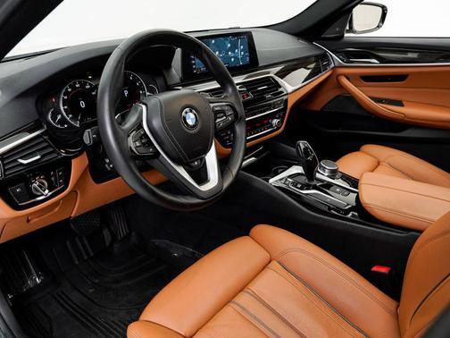 White Metallic 2017 BMW 540 540i