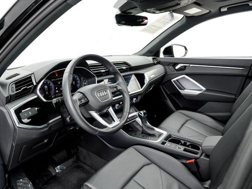 Mythos Black Metallic 2022 Audi Q3 45 S line Premium Plus