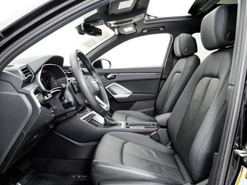 Mythos Black Metallic 2022 Audi Q3 45 S line Premium Plus