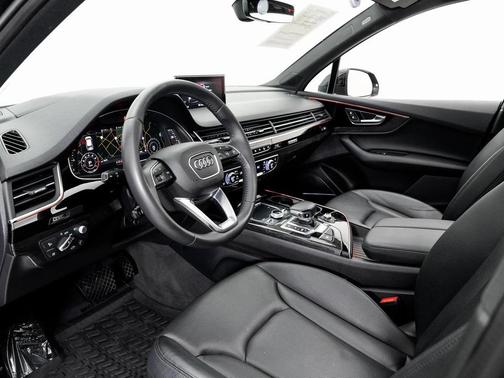 2019 Audi Q7 55 Prestige