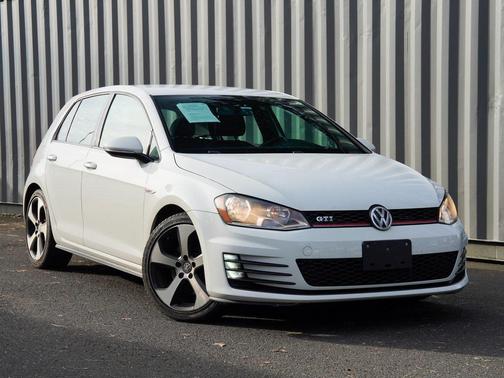 2017 Volkswagen Golf GTI 2.0T S 4-Door