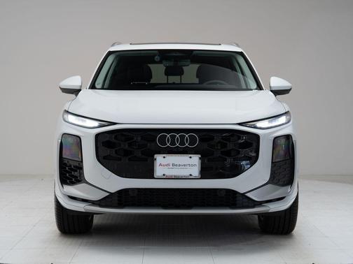 Glacier White Metallic 2026 Audi Q3 TFSI quattro S tronic