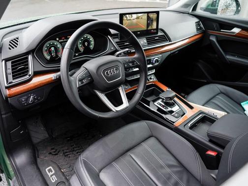 2022 Audi Q5 45 S line Premium Plus