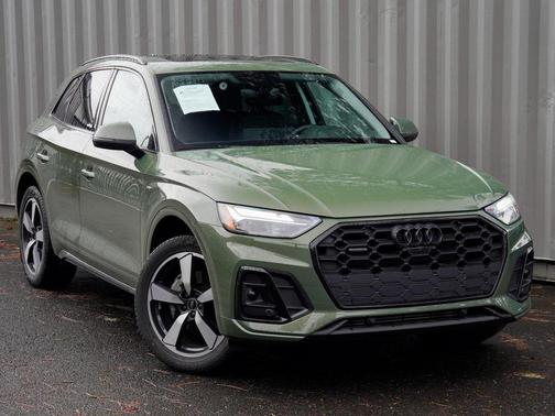 2022 Audi Q5 45 S line Premium Plus