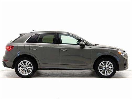 2024 Audi Q3 45 S line Premium Plus