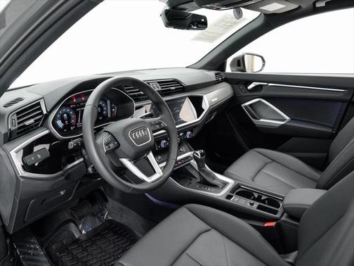 2024 Audi Q3 45 S line Premium Plus