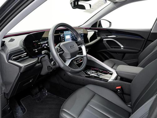 Tambora Gray Metallic 2025 Audi Q5 Premium TFSI quattro S tronic