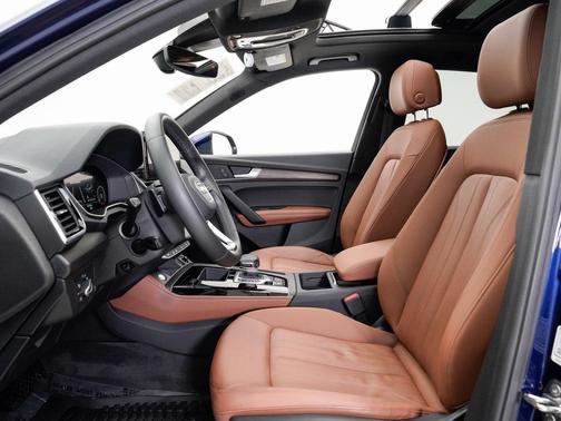 2022 Audi Q5 45 S line Premium Plus