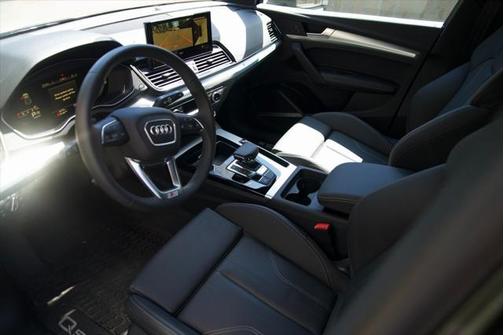 2024 Audi Q5 45 S line Premium Plus