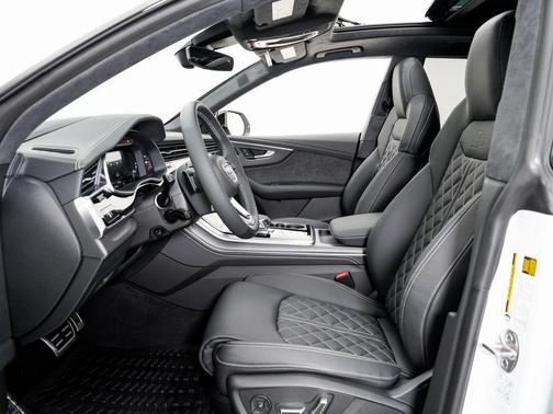 2026 Audi SQ8 4.0T Prestige