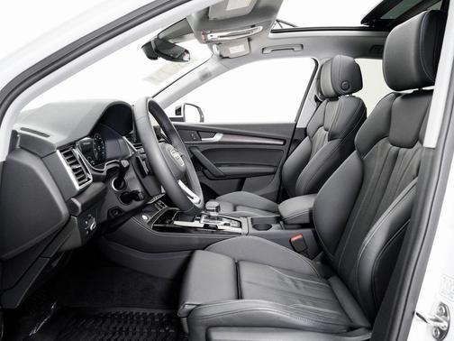 2024 Audi Q5 e 55 S line Premium Plus