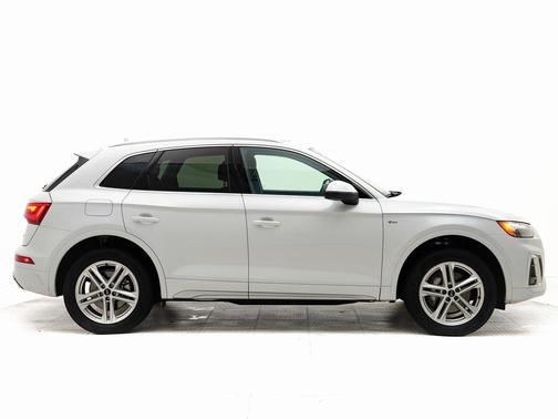 2024 Audi Q5 e 55 S line Premium Plus