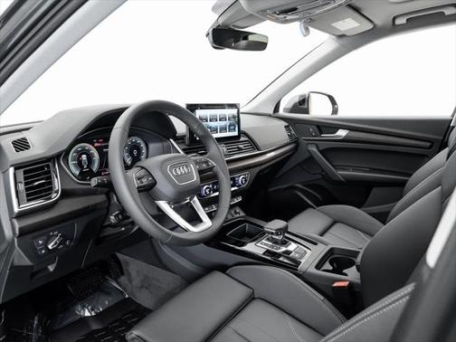 2025 Audi Q5 55 S line Premium Plus