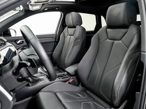 2022 Audi Q3 45 S line Premium Plus