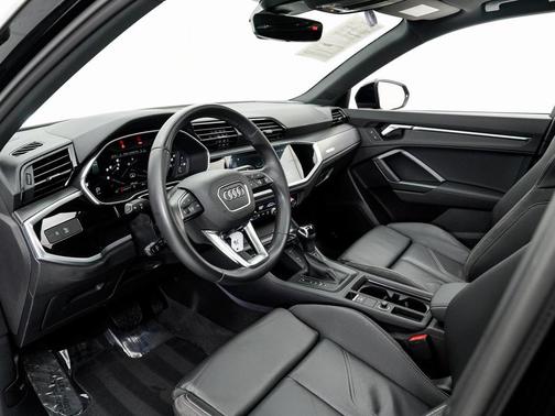 2022 Audi Q3 45 S line Premium Plus