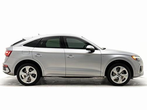 2022 Audi Q5 45 S line Prestige