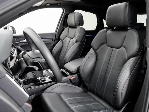 2022 Audi Q5 45 S line Prestige