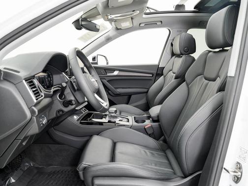 2025 Audi Q5 45 S line Premium Plus