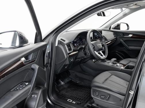 2020 Audi Q5 Premium Plus 55 TFSI e quattro S tronic