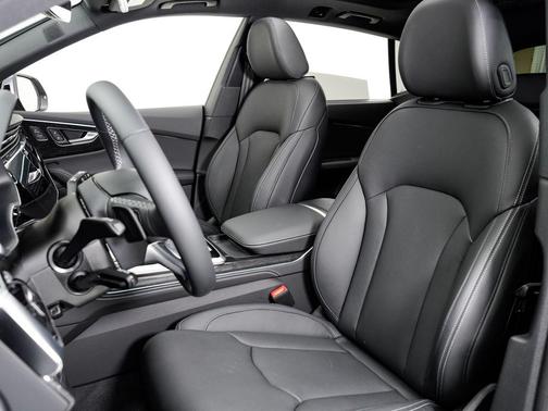 Daytona Gray Pearl Effect 2025 Audi Q8 55 Prestige