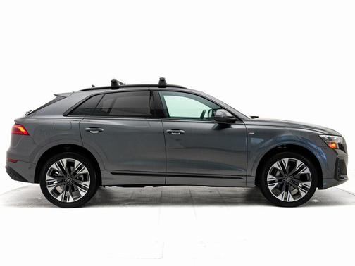 2025 Audi Q8 55 Premium Plus