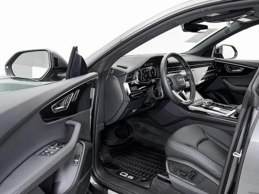 2025 Audi Q8 55 Premium Plus