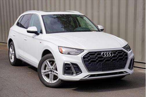 2021 Audi Q5 Premium Plus 55 TFSI e quattro S tronic