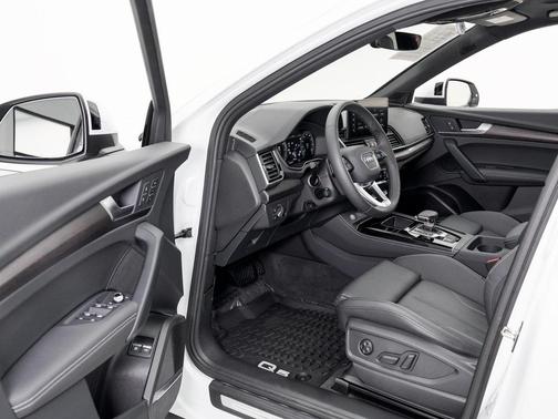 2024 Audi Q5 e 55 S line Premium Plus