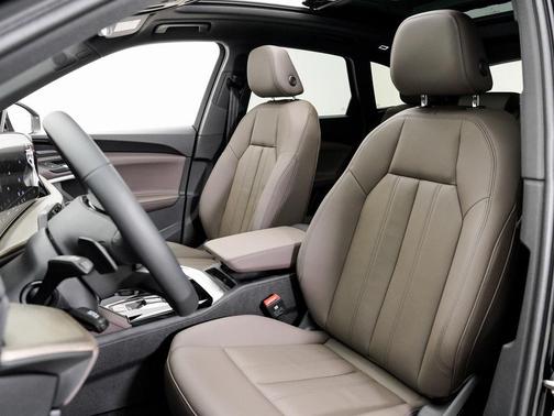 2025 Audi Q5 Premium Plus