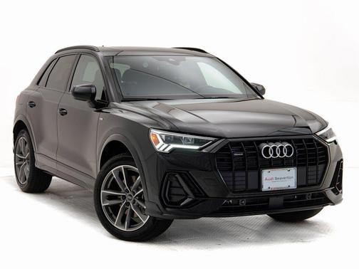 Mythos Black Metallic 2025 Audi Q3 Premium 45 TFSI S line quattro Tiptronic