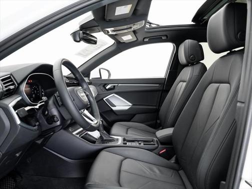 2022 Audi Q3 45 S line Premium